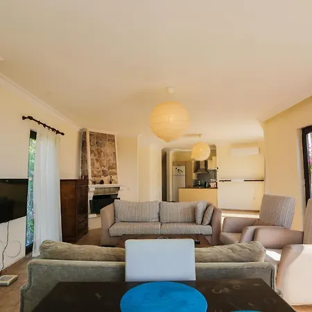 Villa White